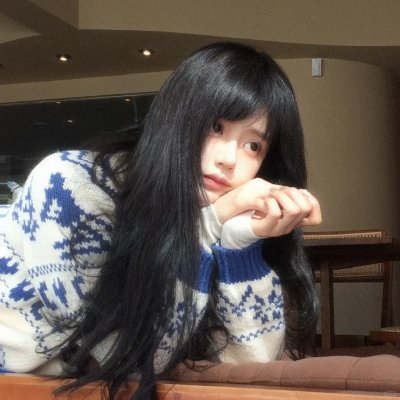 靓仔斗大鳄